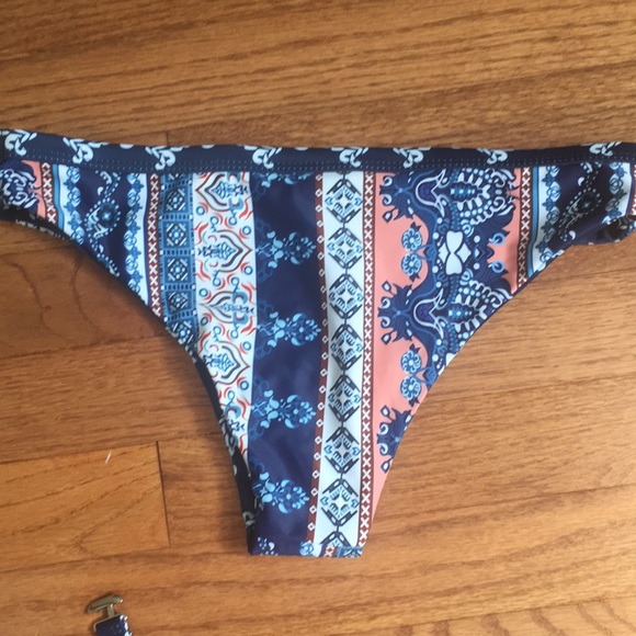 Reversible bikini - Picture 2 of 4